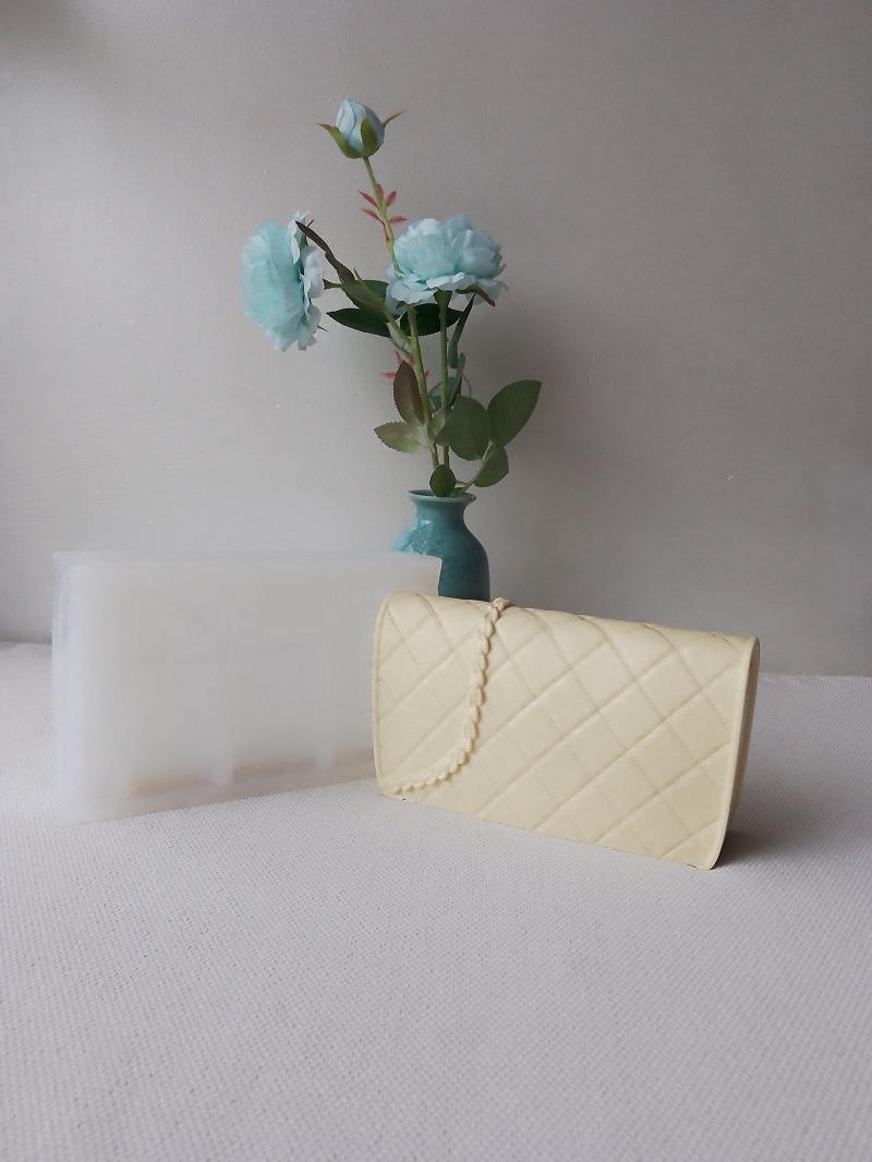 Candle Sachet - 大型高級ハンドバッグサークルスーツケースファッションバッグシリコンキャンドルモールド